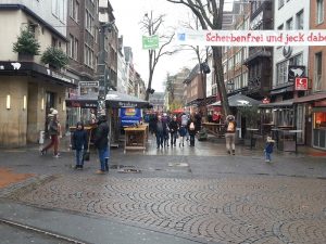 Altstadt, Dusseldorf: The Longest Bar in the World?