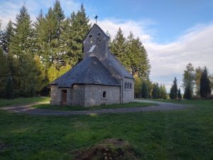 Chapelle de Pennacorn is situated in a lovely spot out in the woods